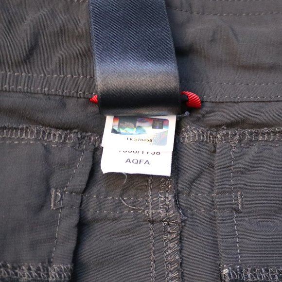 The North Face Shorts Women 10 Dark Gray Outdoor Hiking Camping - Picture 11 of 15